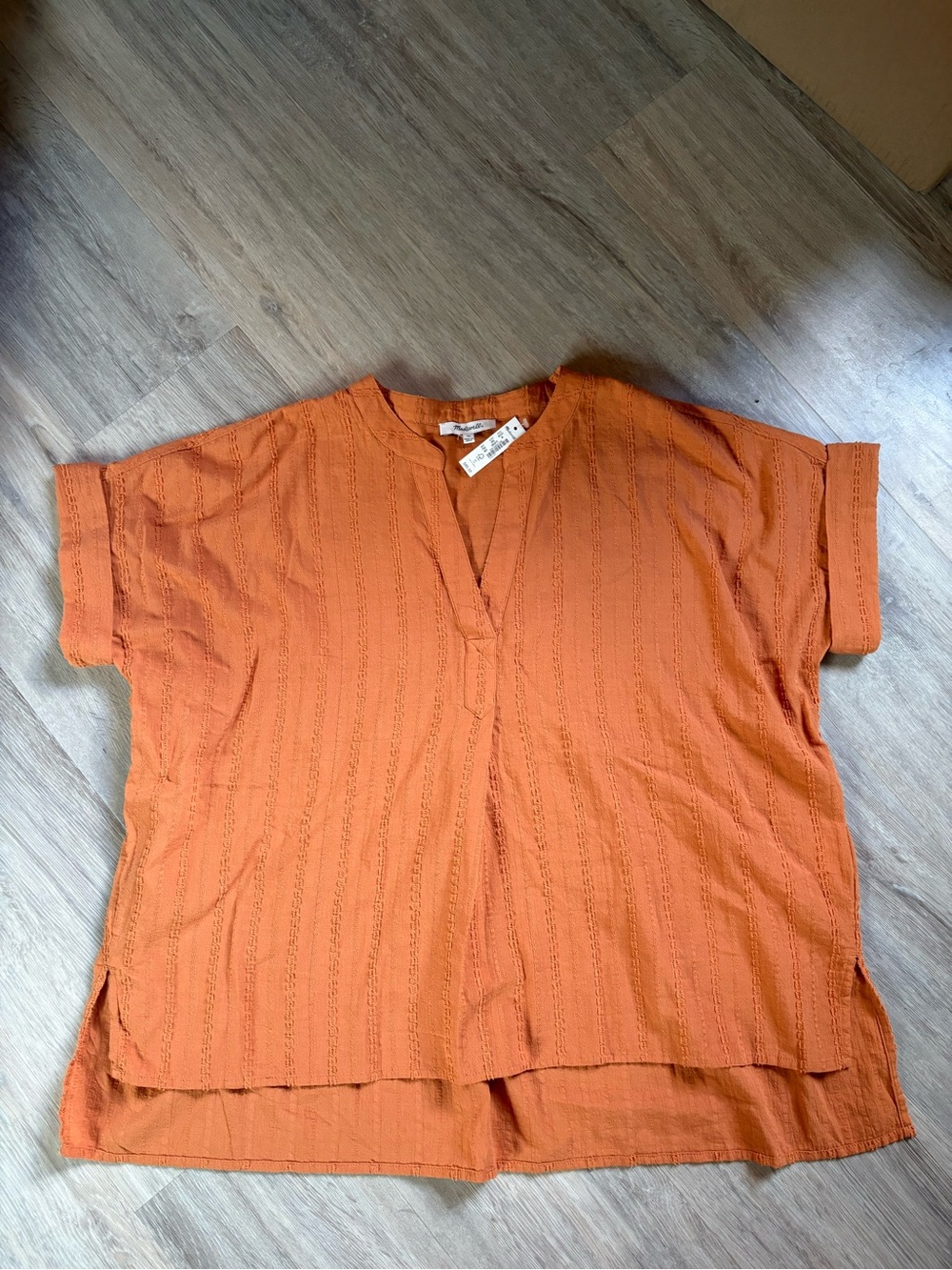 NWT Madewell Burnt Orange V-Neck Short Sleeve Tee
